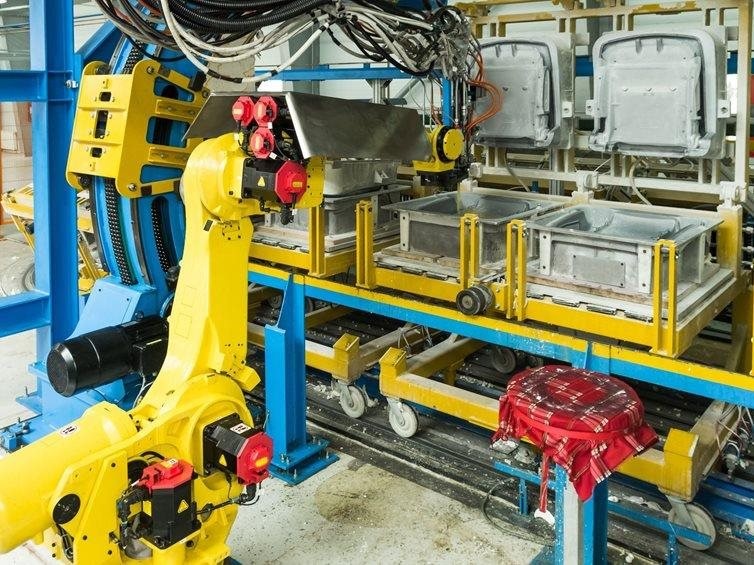 泡沫生產(chǎn)機(jī)器人